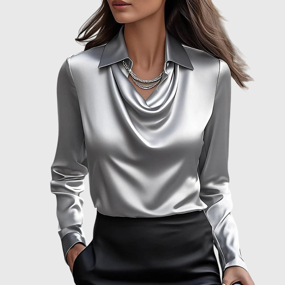 Sylvie | Blus med Lyxig Glans och Veckad Hals