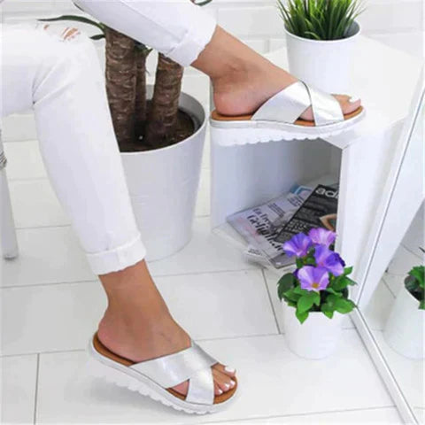 CloudWalk™ de latsen trenders ortopediska sandaler
