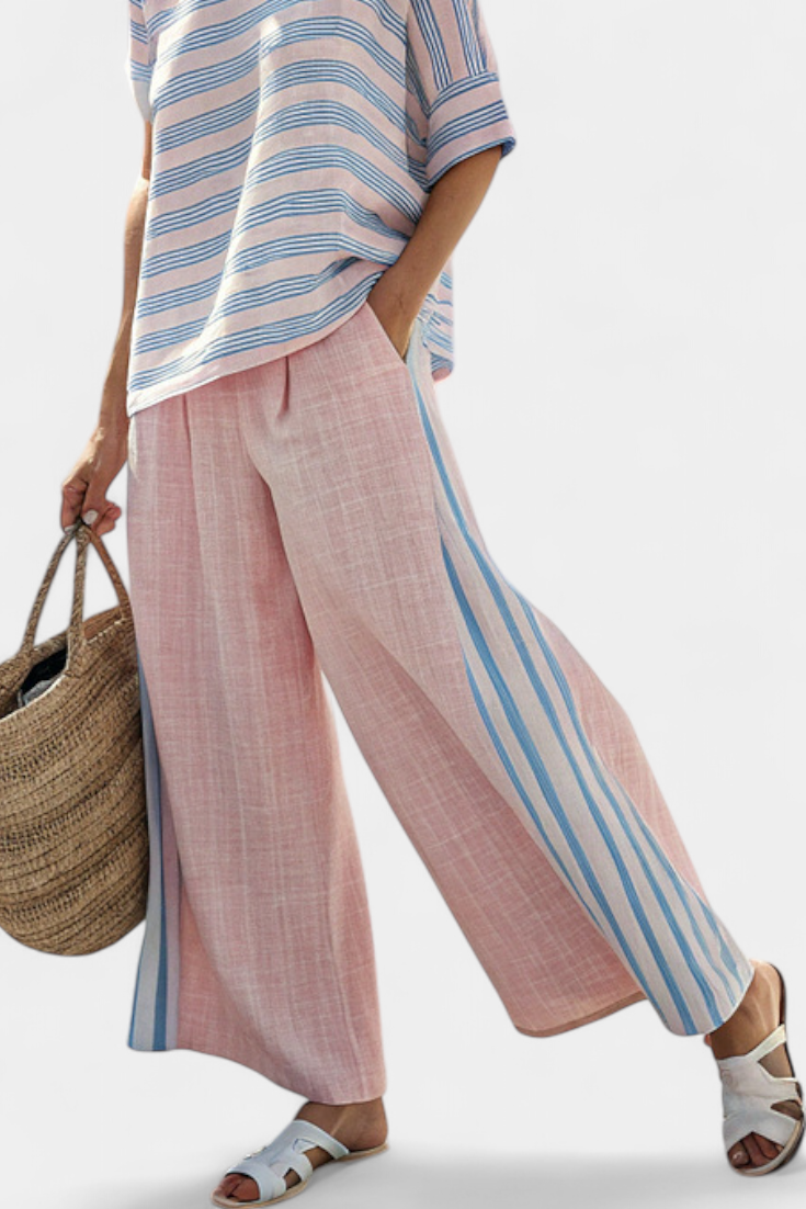 Capucine | Medelhavskollektion i Ljust Rosa med Himmelstripes