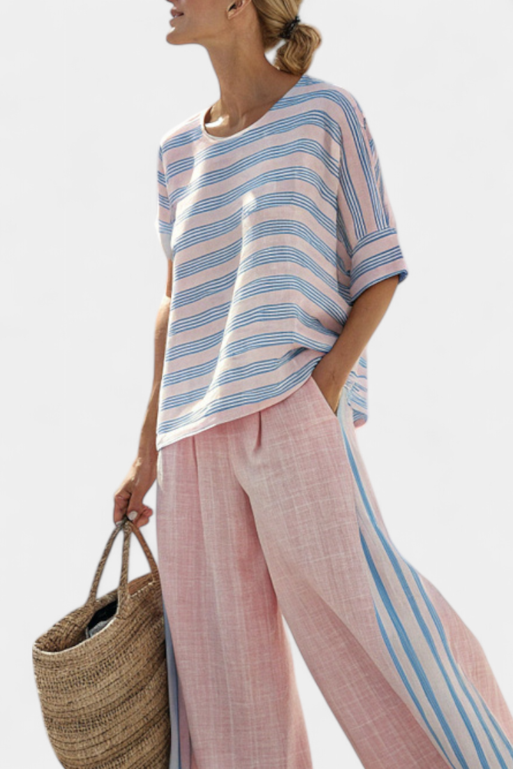 Capucine | Medelhavskollektion i Ljust Rosa med Himmelstripes