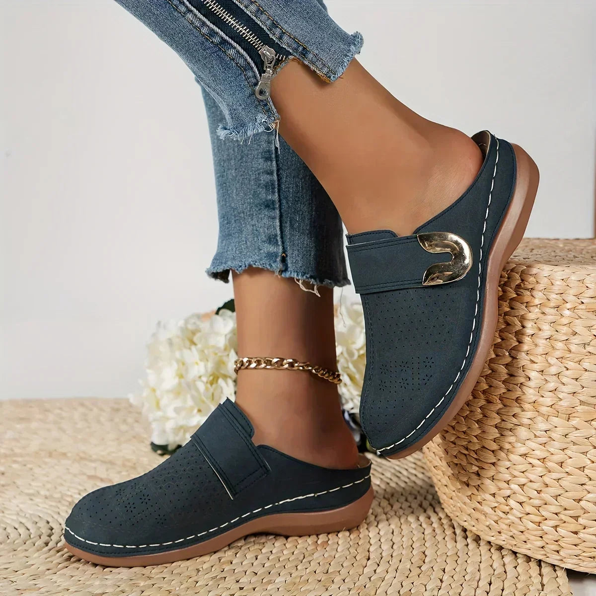 Caprielle™ Sandaler med snygga kilklackar