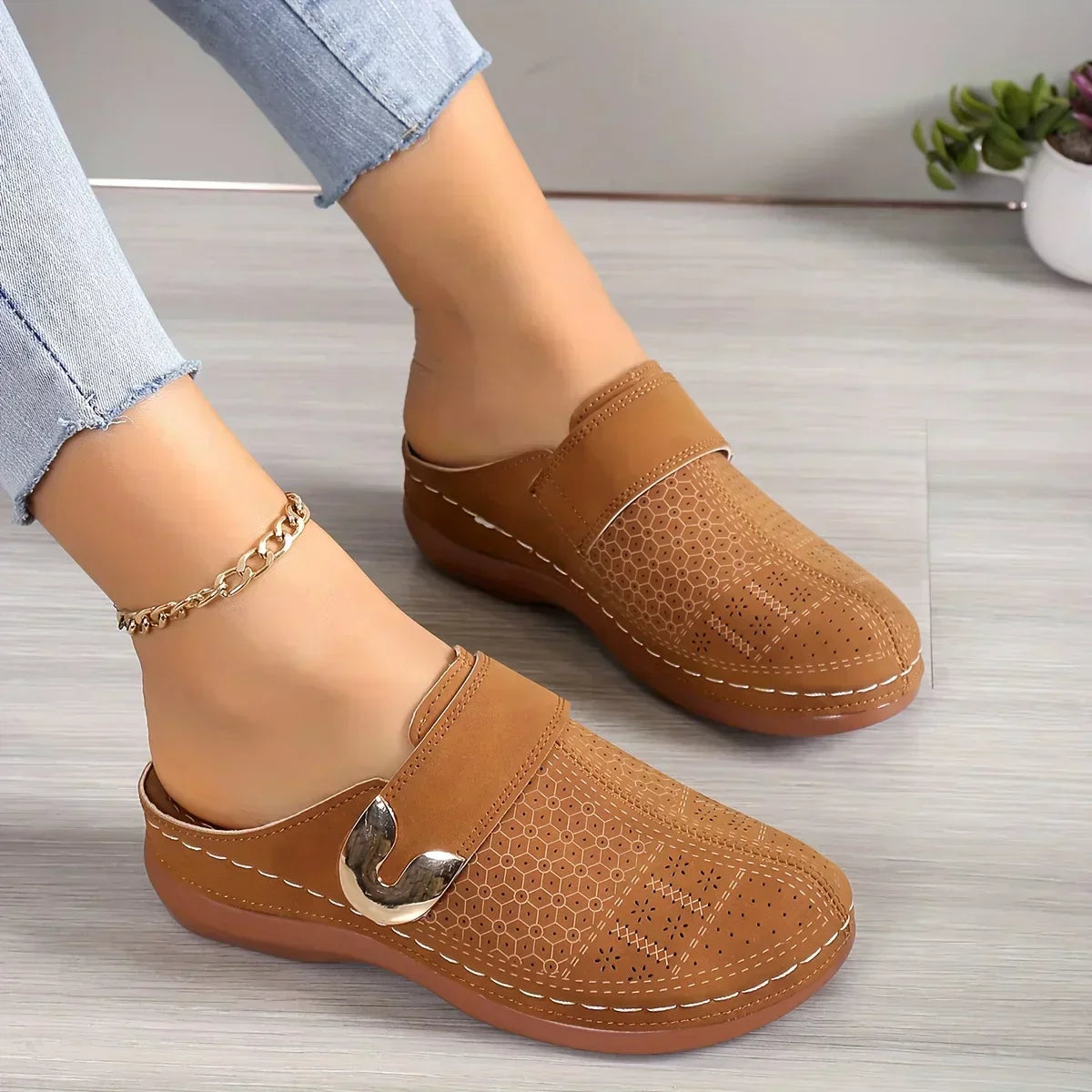 Caprielle™ Sandaler med snygga kilklackar