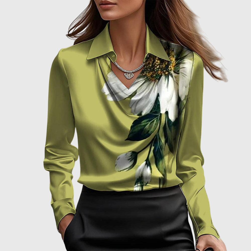 Sylvie | Blus med Lyxig Glans och Veckad Hals