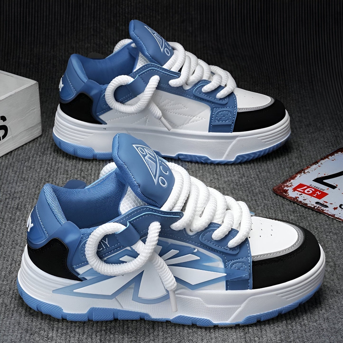 MIKE | SKOR